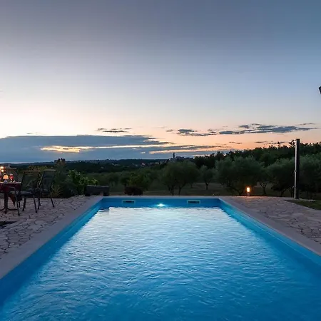 Semesterbostad Nira Barat (Porec)