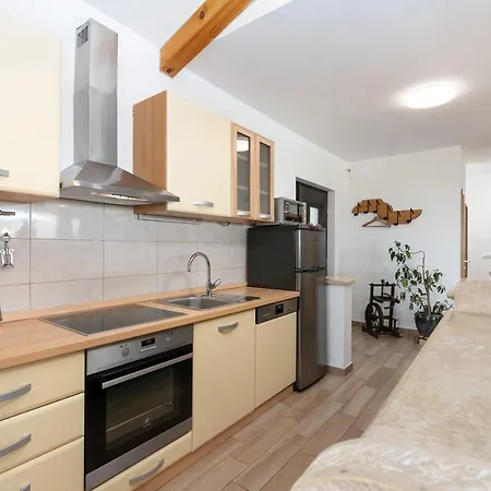 Nira * Barat (Porec)